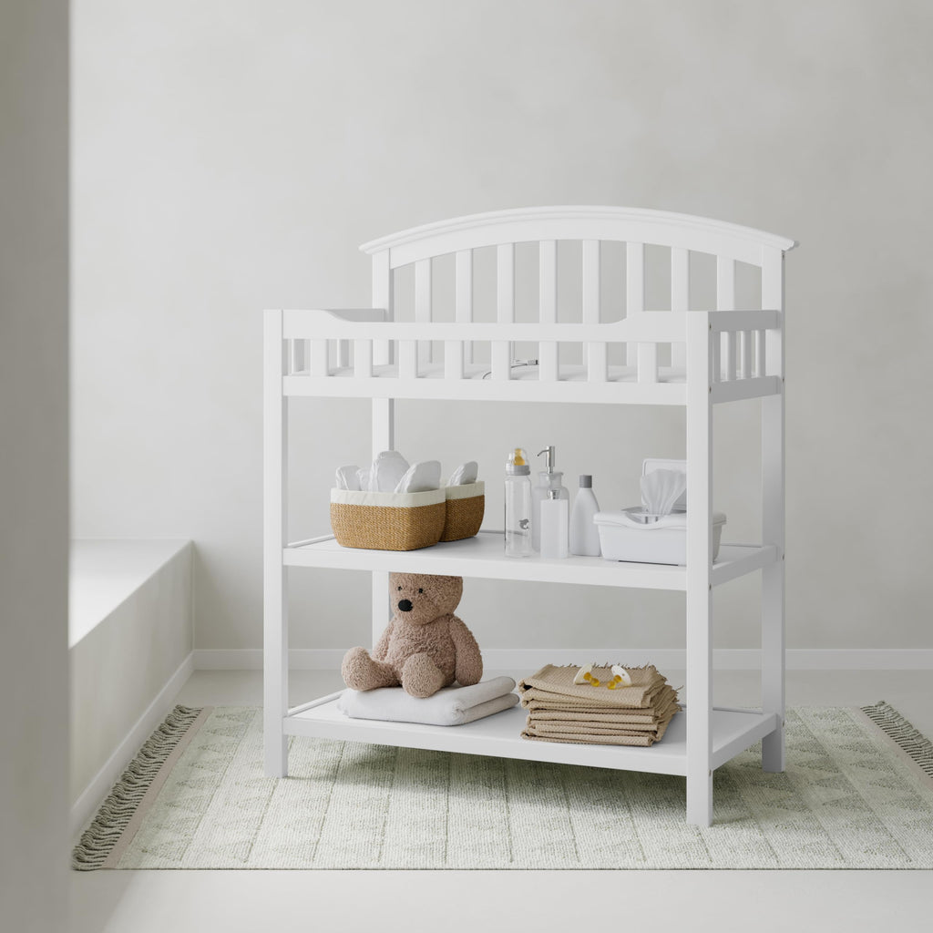 White Changing Table with Changing Pad D293